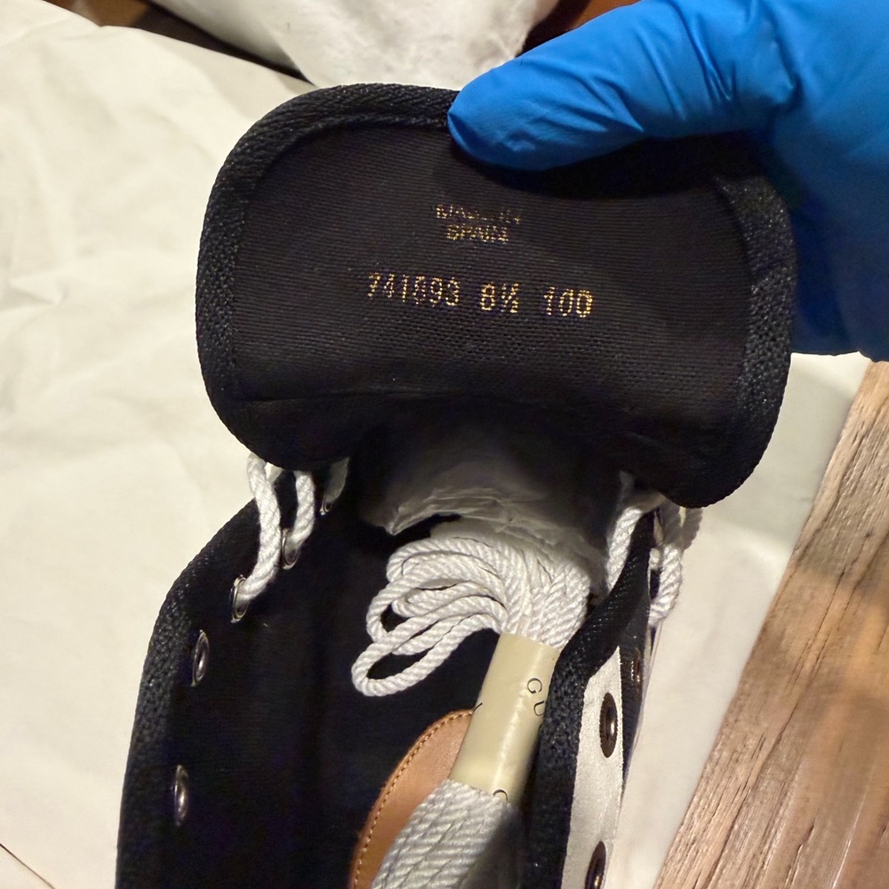 Gucci Black and White High-Top Sneakers - Picture 10 of 10